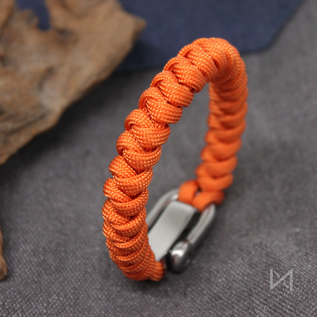 550 paracord bracelet on sale